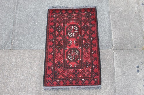 Tapis oriental laine fait - en,