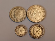 LOT 4 PIECES ARGENT WIHLEIMINA GULDEN 