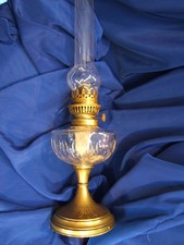 LAMPE A PETROLE ANCIENNE CUVE EN CRISTAL TAILLE. BRULEUR ASTRAL & VERRE. REF 272