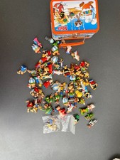 Lot de figurines et