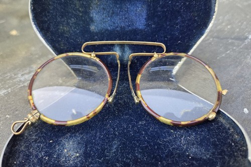 Ancien binocle pince-nez