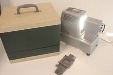 projecteur diapos vintage sfom dans sa boîte