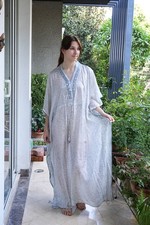 Robe Longue Femme Kaftan En Soie Pure Blanc-Vert Maxi Tunique PS KFN3056