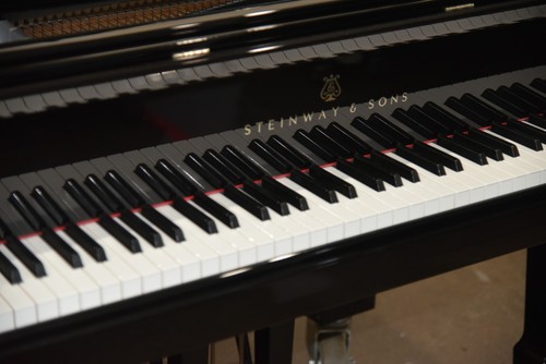 Steinway 2015 silver - , 2015,