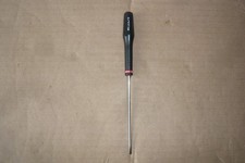 Tournevis Plat A Fente Facom Série Pro Noire AC 2.5 X 75