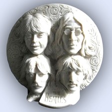 THE BEATLES - FIGURINE EN