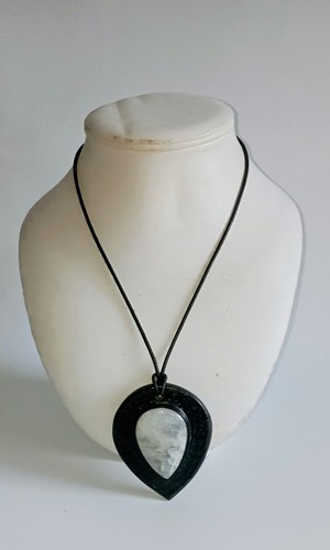 Collier médiéval cuir - collier,