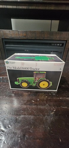 5259 john deere 32 ertl - john,
