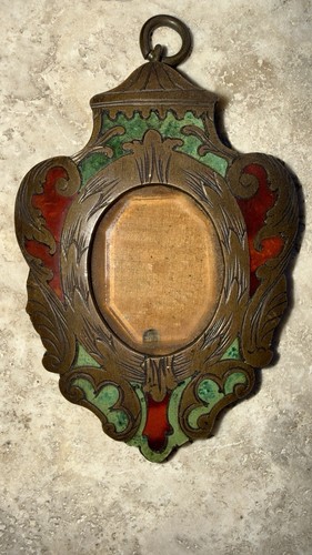 Ancien porte reliquaire