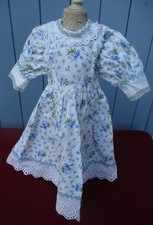 ROBE  TISSU FLEURI AVEC