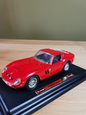 Ferrari 250 Gto 1962 - 1/24 - Burago - Cod.1510 + Boîte