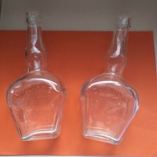 Lot de 2 bouteilles en verre vide "Chicanne" liqueurs