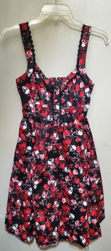 Hot topic red roses skull - red,