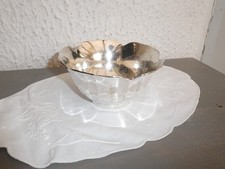 COUPELLE FORME FLORALE METAL