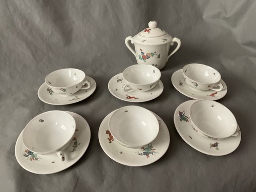 Service tasses sous - tasses, sous-tasses