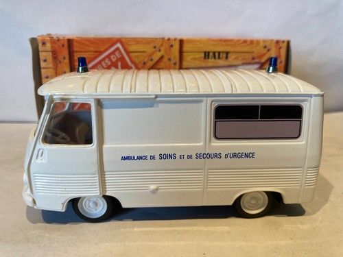 Peugeot ambulance 1961 - peugeot,