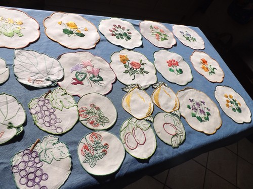 Lot napperons couleurs - lot,
