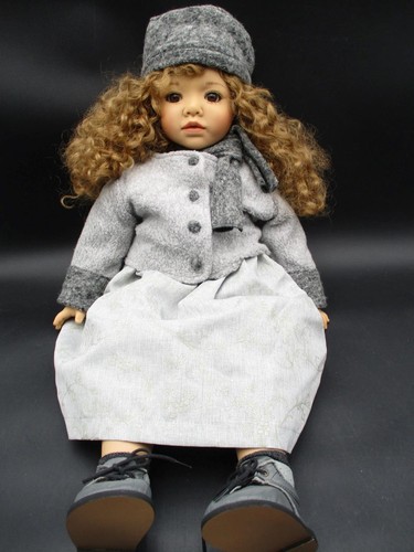Gotz artist doll - artist,