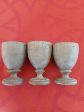 Anciens Coquetiers en bois