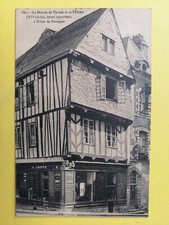 CPA QUIMPER Vieille MAISON à COLOMBAGES Commerce LIT de FER et SOMMIERS A. CHEVÉ