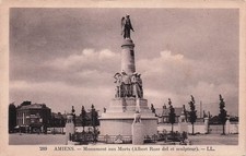 80 AMIENS MONUMENT AUX MORTS