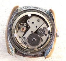 Montre  ELVA . REMONTAGE MANUEL .DATEUR /NE FONCTIONNE  PAS AREPARER / DIAM 38