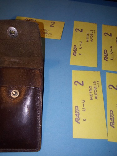 Ancien petit étui cuir pour