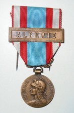 MÉDAILLE COMMÉMORATIVE