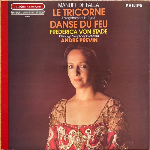 Falla tricorne - •, •