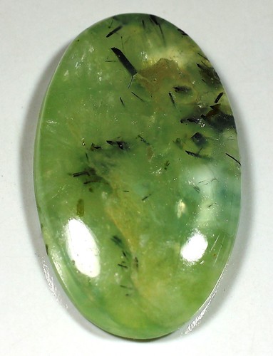 Cabochon ovale préhnite vert
