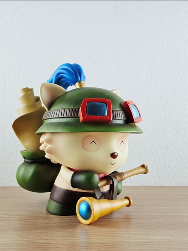 League legends figurine - league,