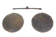 ANCIENNE BALANCE à PESER LA POUDRE D'OR en BRONZE - AKAN - BR602