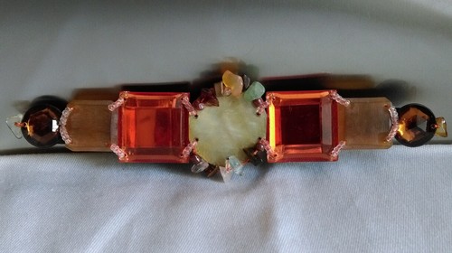 Chic longue broche signée - longue,