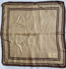 Foulard en soie  tour de cou