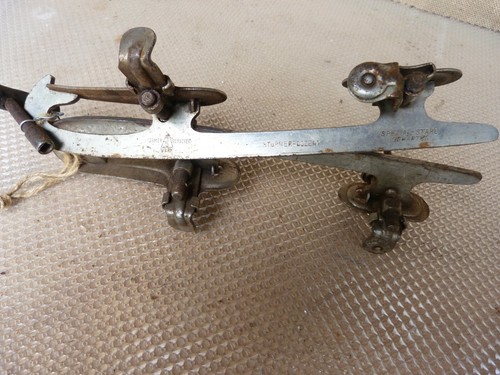 Ancienne paire patins - ancienne, a