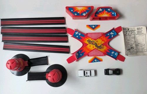 Hot wheels circuit crack - hot, up