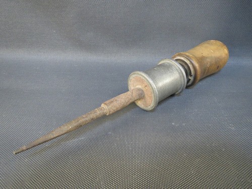 Ancien outil perceuse main - ancien,