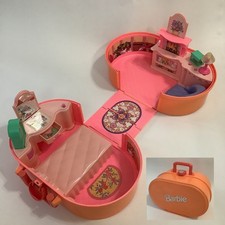 Vintage 1995 Barbie Pop-Up