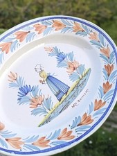 Ancien plat de service Quimper Henriot signé HR