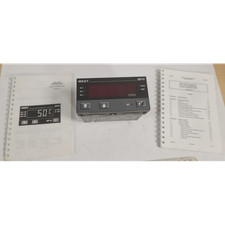 Indicateur de processus numérique WEST 8010 + 1/8DIN Z2100 M2POS