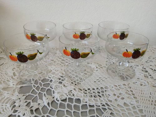 Anciens verres coupes à - ou,