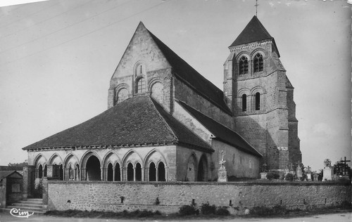 Corroy eglise style roman - style,