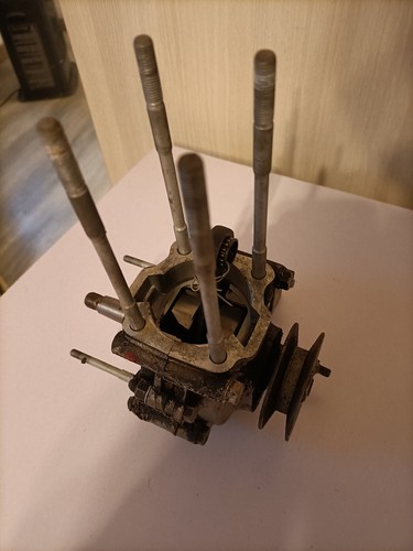 Bas moteur motobecane av32 - moteur,