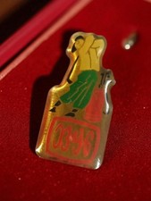 Pin's publicitaire vintage golf ancien collection accessoire rétro sports