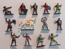 FIGURINES SOLDATS MOYEN AGE STARLUX CLAIRET ET AUTRES