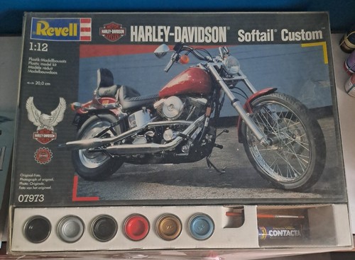 Maquette revell harley - maquette,