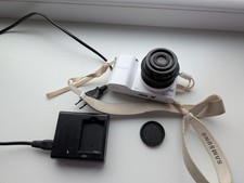 Appareil photo numérique Samsung NX NX1000 20.3MP