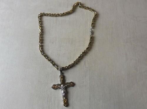 Gros collier avec - , pendentif