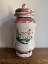 Jolie Potiche En Faience De Moustiers - Atelier Des Fontaines - Décor Au Chinois