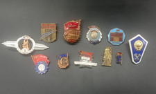 Lot d'insignes Soviétiques
